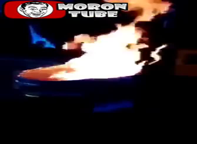Video :After all, that bucket of boiling water was a horrible idea!